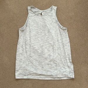 gray lululemon tank top